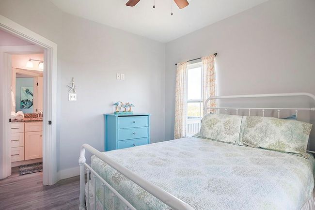 22310 Vista Del Mar, House other with 3 bedrooms, 2 bathrooms and null parking in Galveston TX | Image 27