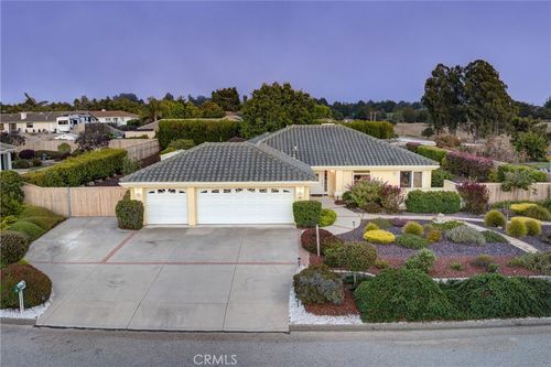 585 Redtail Meadow Ln, Arroyo Grande, CA, 93420-6546 | Card Image