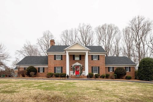 6352 Turnpike Rd, High Point, NC, 27263-4087 | Card Image
