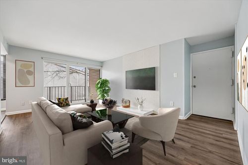 210202-132 Duvall Ln, GAITHERSBURG, MD, 20877-1641 | Card Image