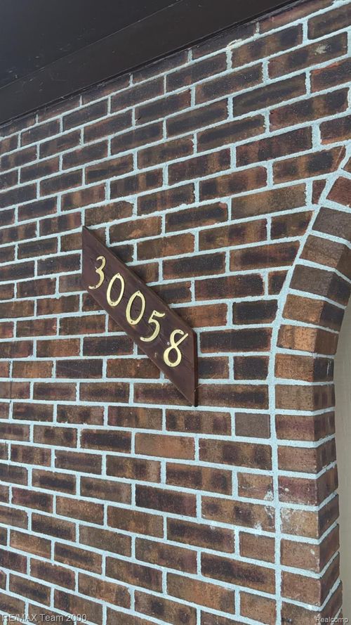 30058 Halecreek St, Romulus, MI, 48174-3132 | Card Image