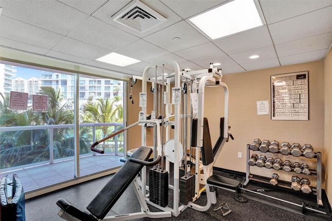 2651 - 16500 Collins Ave, Condo with 3 bedrooms, 3 bathrooms and null parking in Sunny Isles Beach FL | Image 12