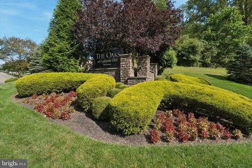 2150 Julia Dr, CONSHOHOCKEN, PA, 19428-2467 | Card Image