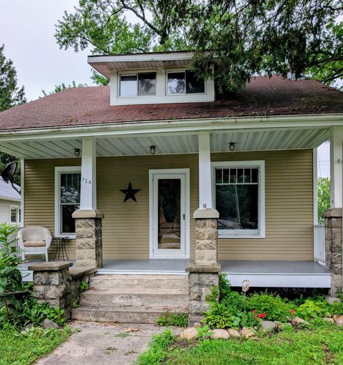 724 Garfield St, Hobart, IN, 46342 | Card Image