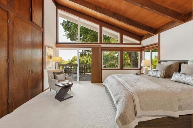 10605 Berkshire Dr, House other with 4 bedrooms, 4 bathrooms and 4 parking in Los Altos Hills CA | Image 32