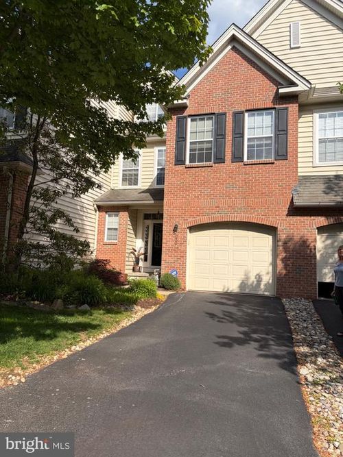 232 Deepdale Dr, KENNETT SQUARE, PA, 19348-1883 | Card Image