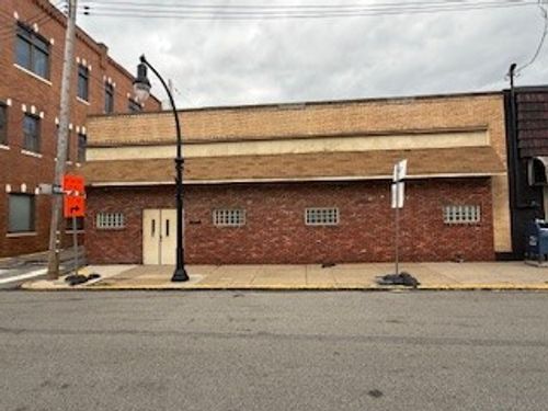 2013 Noble St, Swissvale, PA, 15218-2100 | Card Image