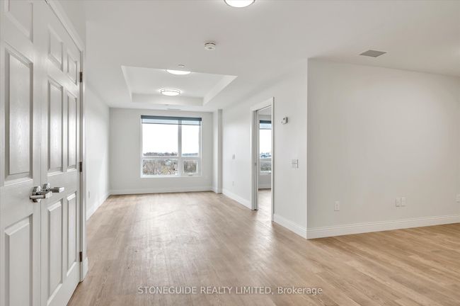 220 - 555 Bonaccord St, Home with 2 bedrooms, 1 bathrooms and 1 parking in Peterborough ON | Image 9