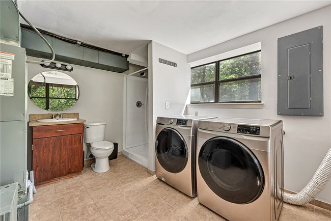 Basement Bathroom/Uttlity Room | Image 21