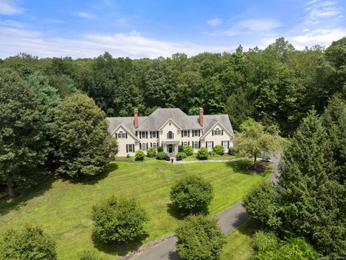 62 Sherwood Dr, Easton, CT, 06612-1208 | Card Image
