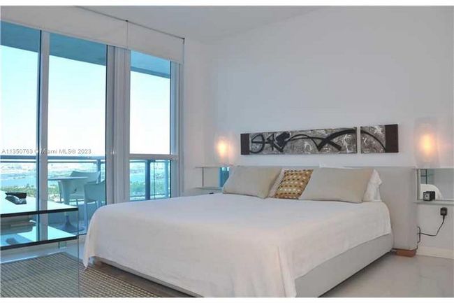 APT-2413 - 540 West Ave, Condo with 1 bedrooms, 1 bathrooms and null parking in Miami Beach FL | Image 4