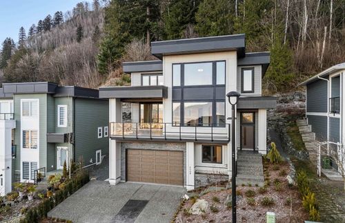 5504 Maclachlan Pl, Chilliwack, BC, V2R0P3 | Card Image