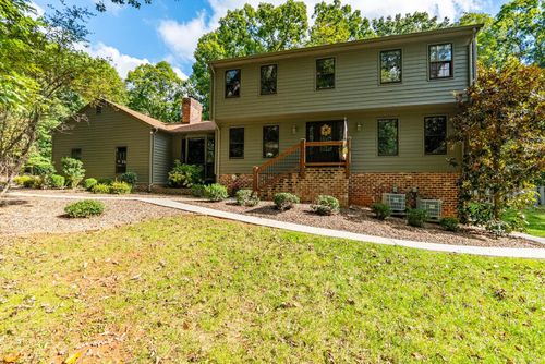 561 Federal Hill Dr, Forest, VA, 24551-3077 | Card Image