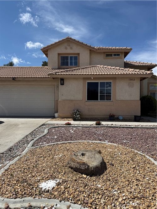 13412 Fox Point Road, Victorville, CA, 92392 | Card Image