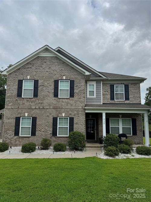 2736 Stonewood Vw, Kannapolis, NC, 28081-7744 | Card Image