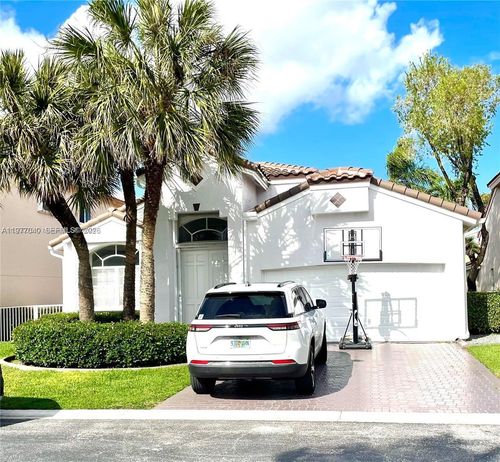 0-15627 Sw 16th Ct, Pembroke Pines, FL, 33027-2347 | Card Image