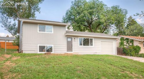726 Paradise Ln, Colorado Springs, CO, 80904-1760 | Card Image