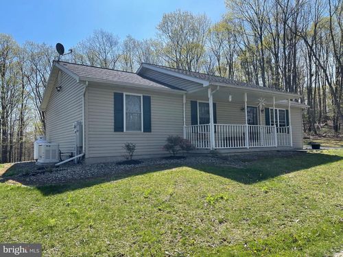 144 Oak Ln, RICHFIELD, PA, 17086-8566 | Card Image