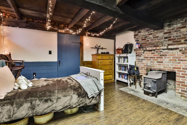 377 Main St, House other with 3 bedrooms, 2 bathrooms and null parking in Francestown NH | Image 39
