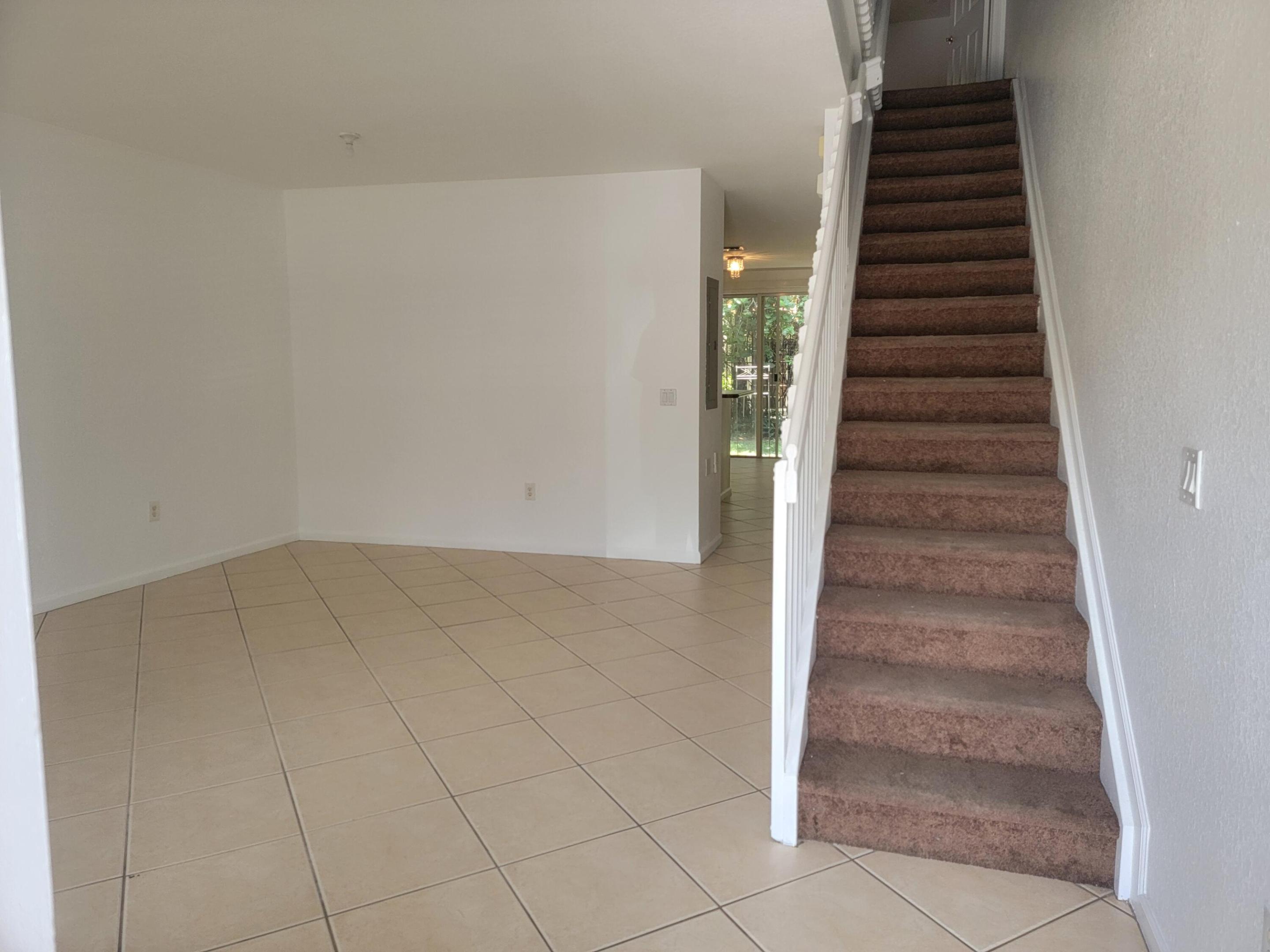 Residential Lease in Miramar 5