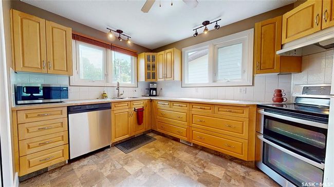308 Cypress St, House other with 5 bedrooms, 2 bathrooms and 3 parking in Maple Creek SK | Image 14