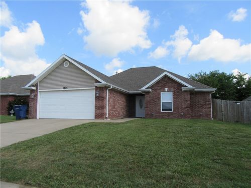 1201 E Ken Leach, Siloam Springs, AR, 72761 | Card Image