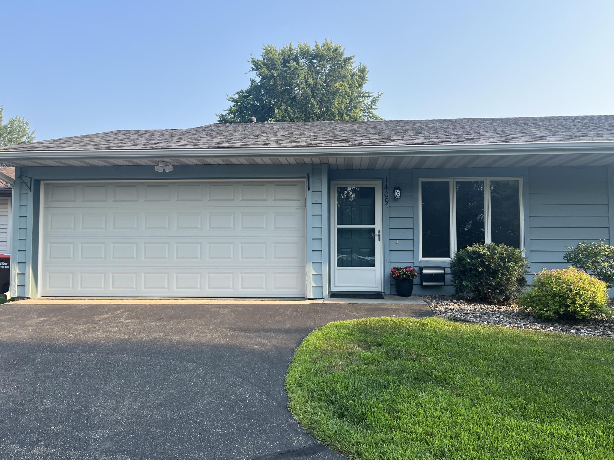 12th St, Hastings, MN 55033