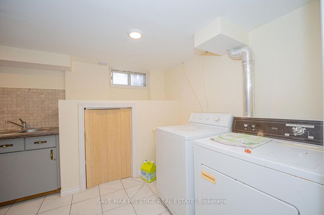 84 Wimbleton Cres, House other with 5 bedrooms, 3 bathrooms and 2 parking in Kitchener ON | Image 33