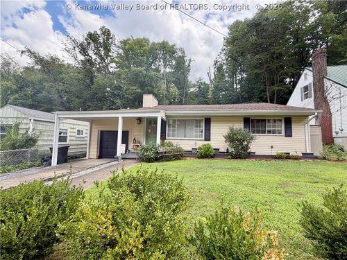 870 Vine St, Saint Albans, WV, 25177-3268 | Card Image