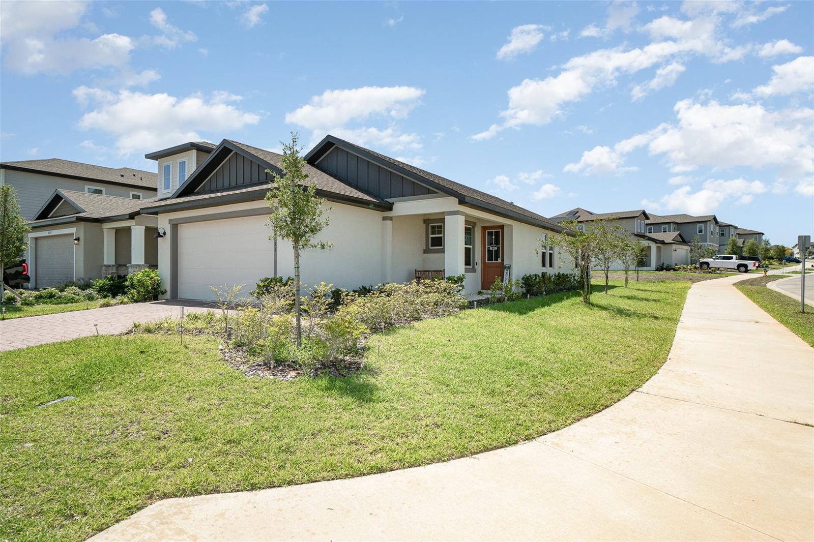 2391 Gold Dust Drive, For Sale in Clermont Zoocasa