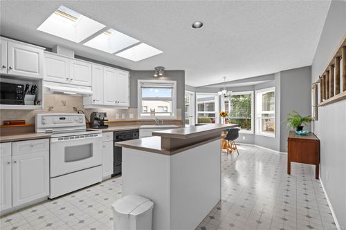 46-6325 Metral Dr, Nanaimo, BC, V9T6P9 | Card Image
