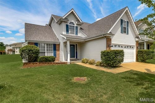 4647 Robbins Grove Dr, Florissant, MO, 63034-2840 | Card Image