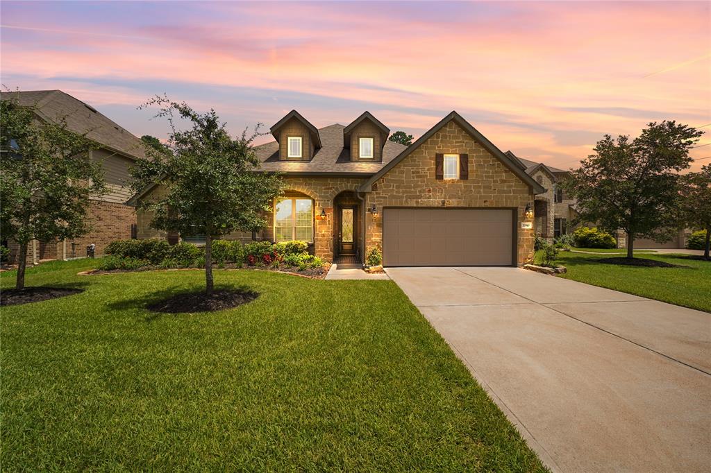 Fernwood Bend Dr, Tomball, TX 77377