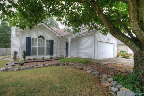 215 River Oaks Dr, Madison, AL, 35758-6629 | Card Image