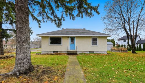 302 Minnesota Ave E, Minnesota Lake, MN, 56068-3149 | Card Image