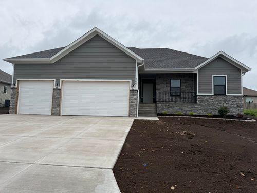 2601 W Webb Rd, Ozark, MO, 65721-4312 | Card Image