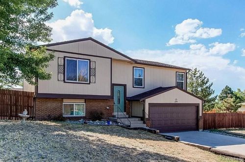 911 Park View Pl, Castle Rock, CO, 80104-1600 | Card Image