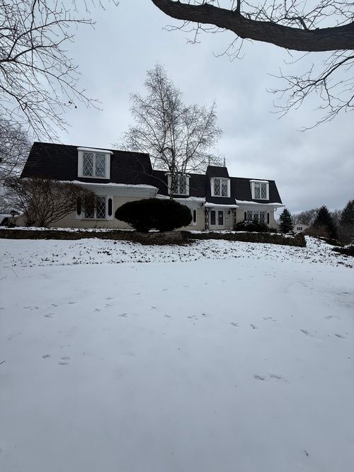 71 Watergate Dr, South Barrington, IL, 60010-7129 | Card Image