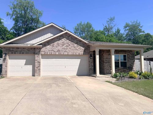 117 Edensmith Dr, New Market, AL, 35761-7770 | Card Image