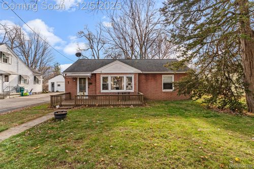 821 Ryan St, Owosso, MI, 48867-3435 | Card Image