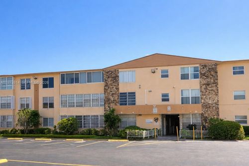 apt-202-140 Royal Palm Rd, Hialeah Gardens, FL, 33016-4600 | Card Image