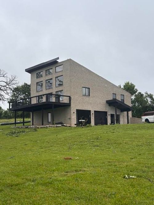 893 Jenkins Rd, Sparta, MO, 65753-9400 | Card Image