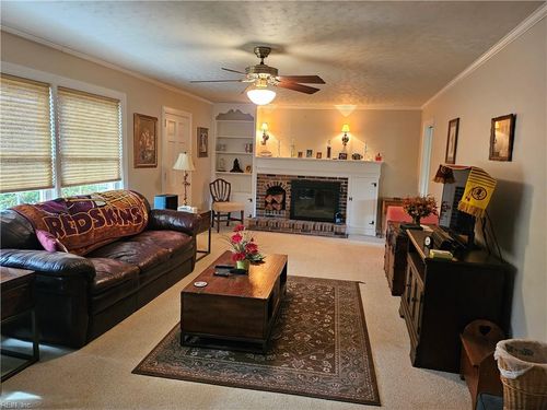 107 Cherry Point Dr, Yorktown, VA, 23692-3537 | Card Image