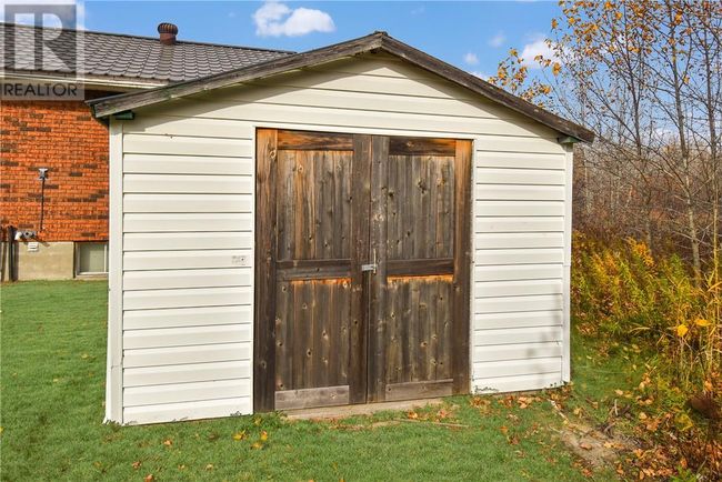 209 Charlebois St, House other with 4 bedrooms, 3 bathrooms and null parking in Azilda ON | Image 12