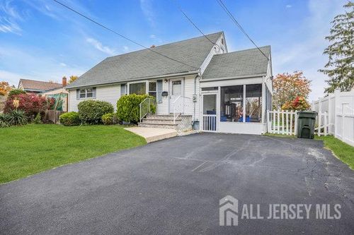 25 Venus Rd, South Amboy, NJ, 08879-2422 | Card Image