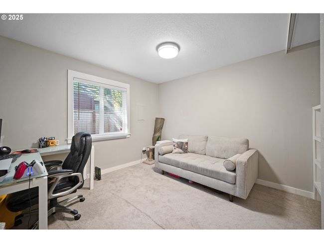 5582 Sw Murray Blvd, Condo with 2 bedrooms, 1 bathrooms and null parking in Beaverton OR | Image 13
