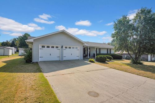 481 N Cleveland St, Bloomfield, IN, 47424-1001 | Card Image