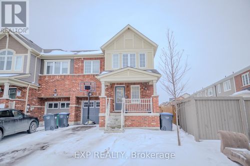 77 Benhurst Cres, Brampton, ON, L7A5A5 | Card Image