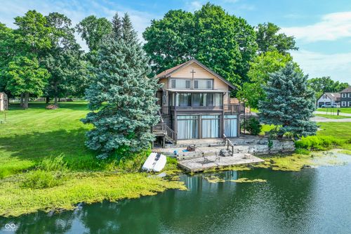 19120 Tomlinson Rd, Westfield, IN, 46074-9327 | Card Image