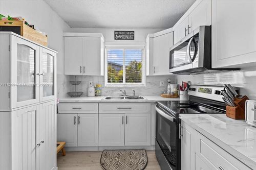 7307 Sw 8th St, North Lauderdale, FL, 33068-2302 | Card Image